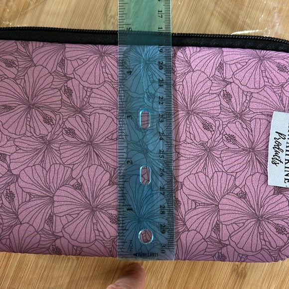 Neoprene pouch - Picture 5 of 6